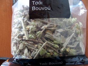Tsai bouvou, le thé grec en sachet dans tous les étals